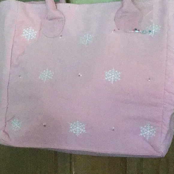 Quacker Factory Snowflake Corduroy Tote - Picture 4 of 4